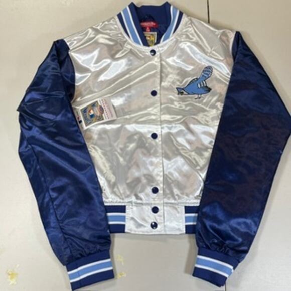 Philadelphia Phillies Mitchell & Ness Women's Cropped Satin Jacket - Picture 1 of 2